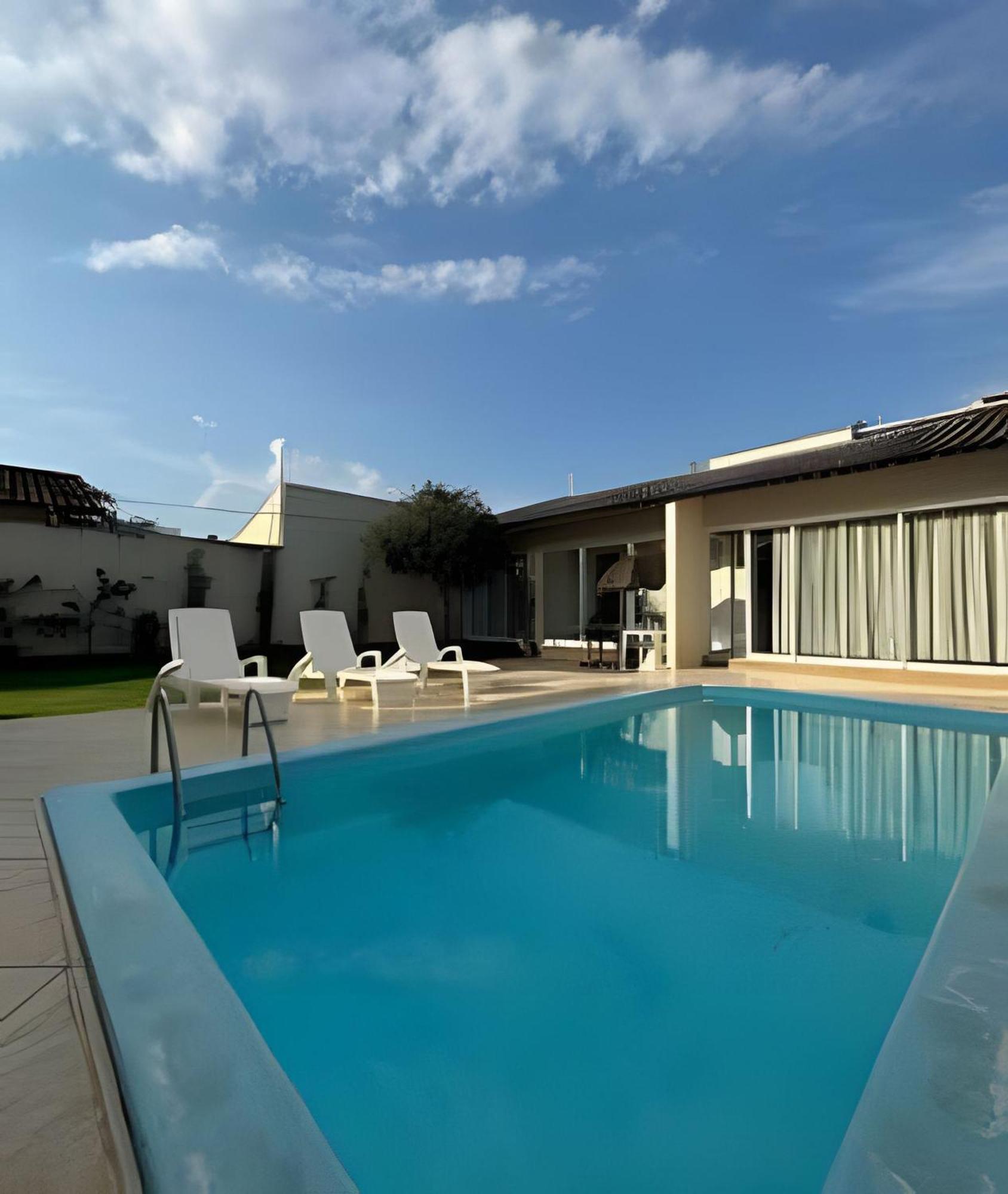 Solife Espaço Amplo com Piscina em Foz do Iguaçu Extérieur photo